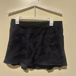 🖤Lululemon Pace rival MR skirt in Black Camo🖤